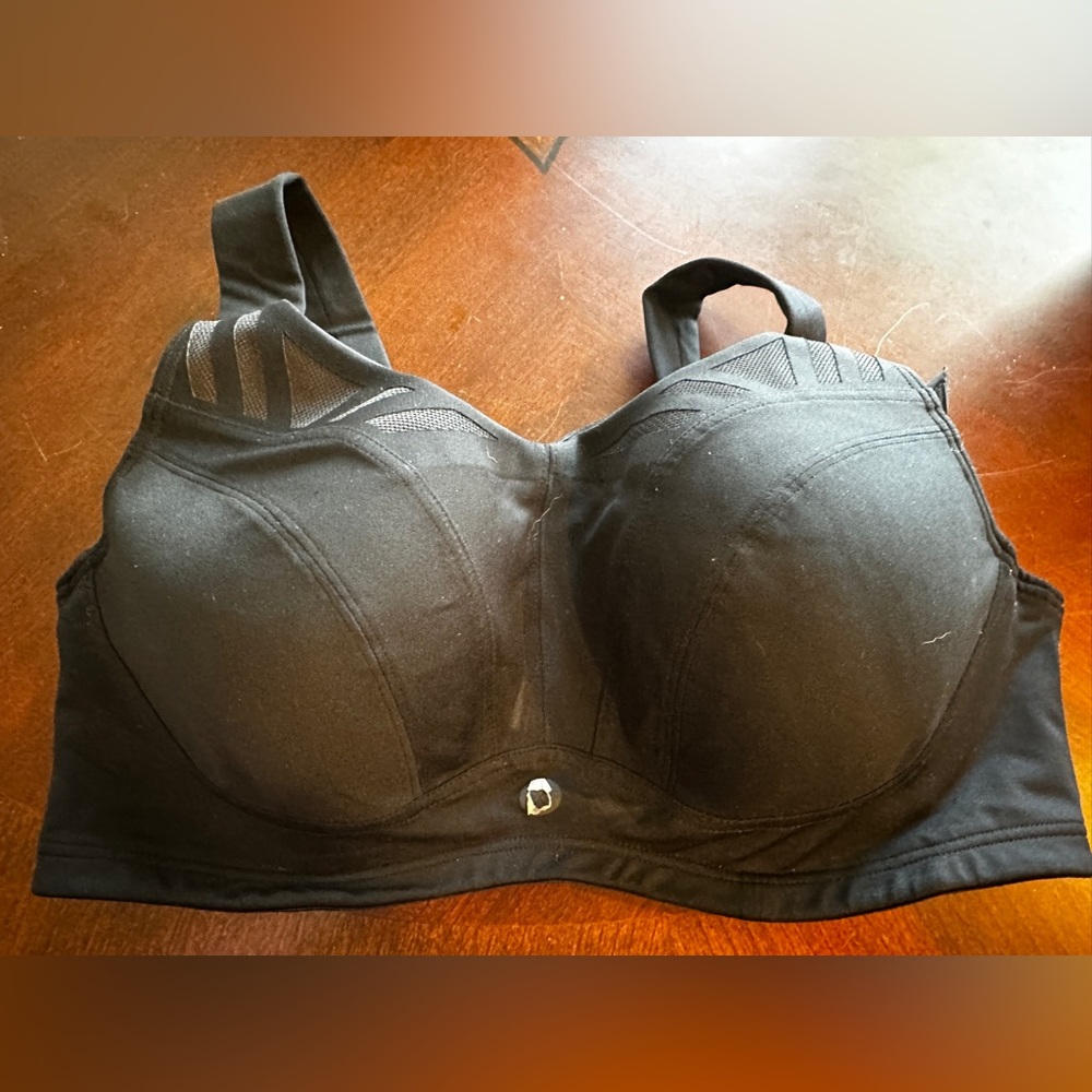 Livi Active High Impact Sports Bra